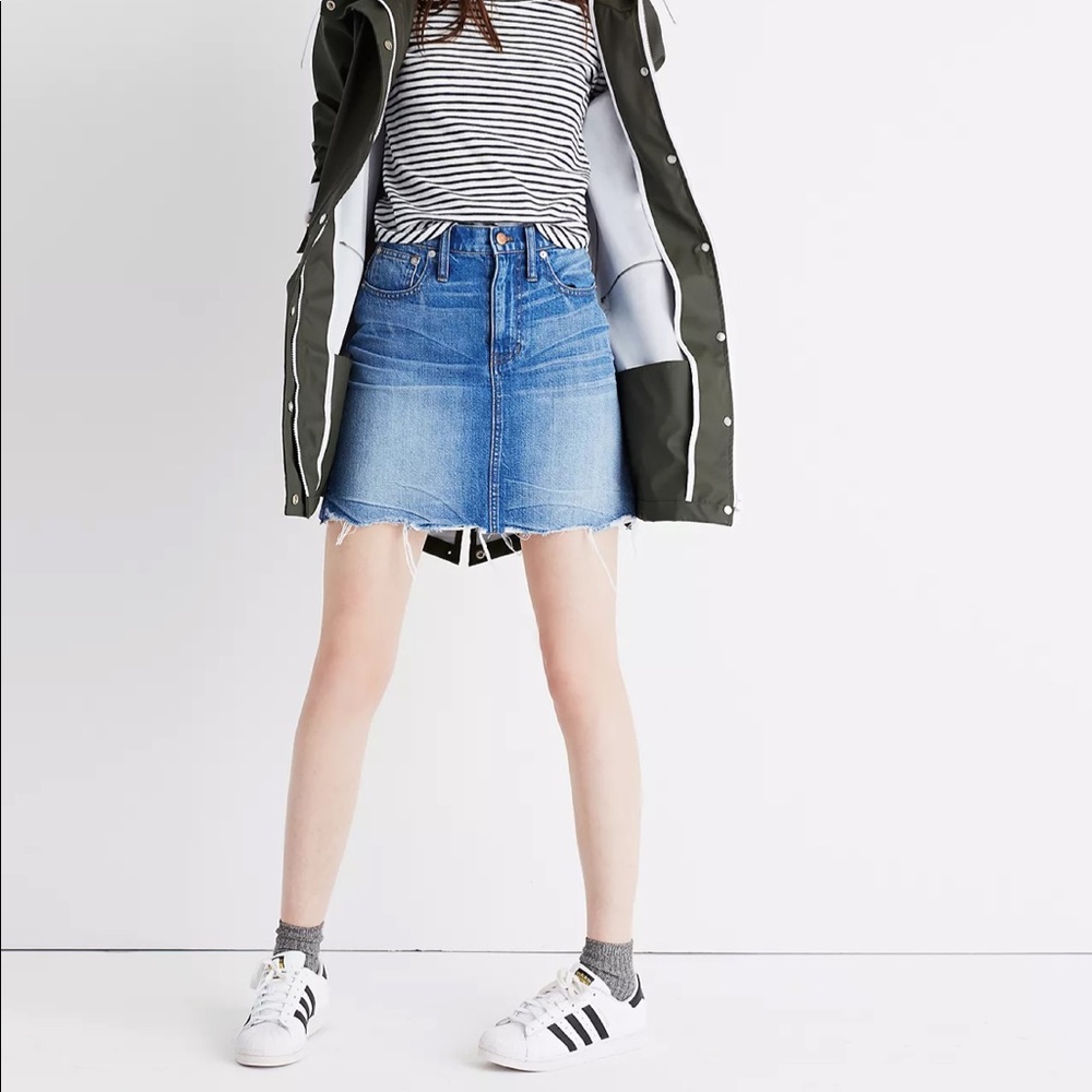 Madewell McCarren Raw-Hem Jean Skirt - Size 30